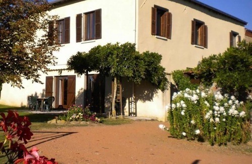 Notre-Dame-de-Boisset Cottage | Rustic cottage with wifi, pets allowed