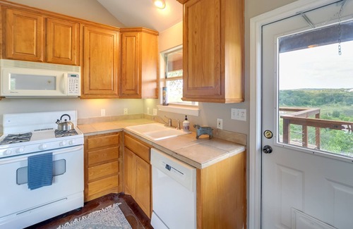 Paleface Homesteads Cabin | Rustic-Elegant Cabin: Deck, Near Lake Travis!