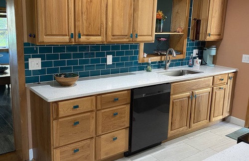 West Melbourne House | RUSTIC EXECUTIVE RENTAL. Clean, inviting atmosphere. Close to I-95 & Beach.