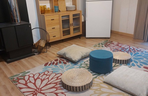 Ste Genevieve Cabin | Rustic, stylish cabin close to wineries and State Parks in Ste. Genevieve County