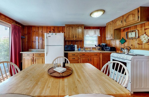 York Beach Cottage | Rustic & well-equipped cottage near the ocean w/gas grill, deck w/chairs, & lawn