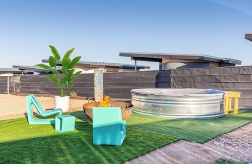 Round Top RV Rental | RV Spot #6 @ The Halles