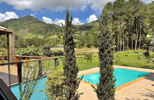 Campo do Coelho House | Sítio Exclusivo com Área Gourmet, Piscina e Natureza