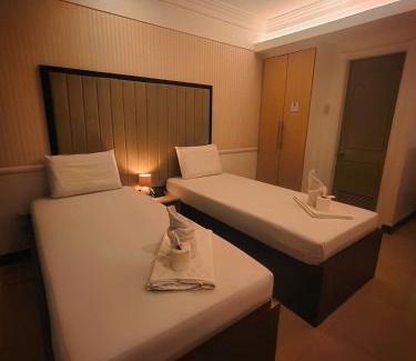 Mandaue Hotel | S and M Hotel Inc.