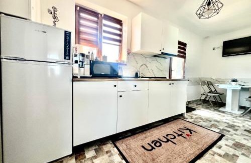 Avrig House | S-HOUSE Avrig - Casă elegantă cu terasă privată și confort autentic