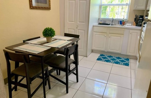 West Bay Apartment | S2A Blue Pavilion - Beach Transfers Meals Tours Island Retro Chic