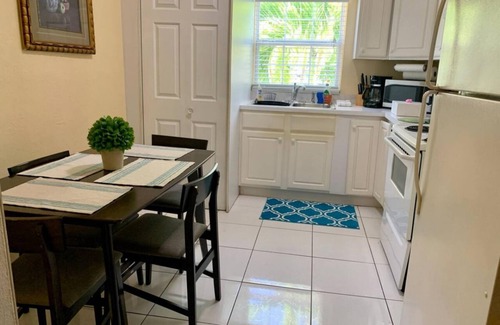 West Bay Apartment | S2A Blue Pavilion - Beach Transfers Meals Tours Island Retro Chic