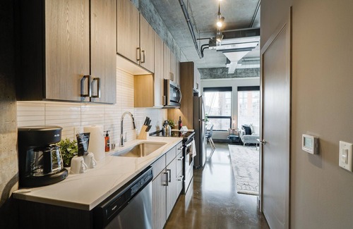 Warehouse District Apartment | Sable 301 - Studio