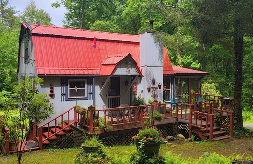 Brevard Cottage | Sacred Roots Cottage