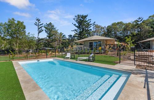 Nelly Bay Resort | Safari Tent 7 Accessible