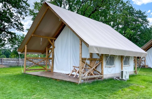 Falkenberg Apartment | Safarizelt Kion am Kiebitzer See