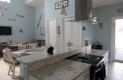 Ormond Beach Plaza House | Safe, Uncrowded Beach, Clean, Modern Ocean View Home