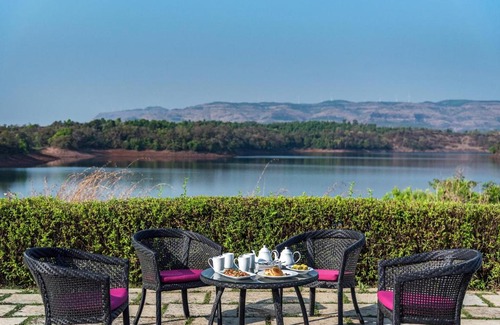 Wadgaon Villa | SaffronStays Moira, Kamshet