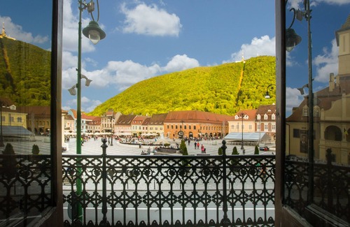 Brasov City Centre Apartment | Safrano Palace
