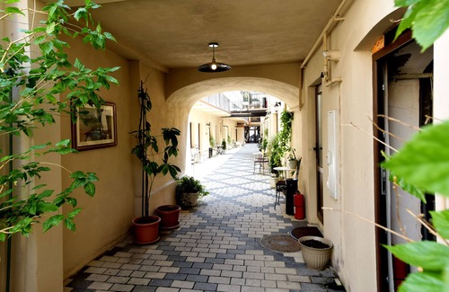 Brasov City Centre Apartment | Safrano Palace