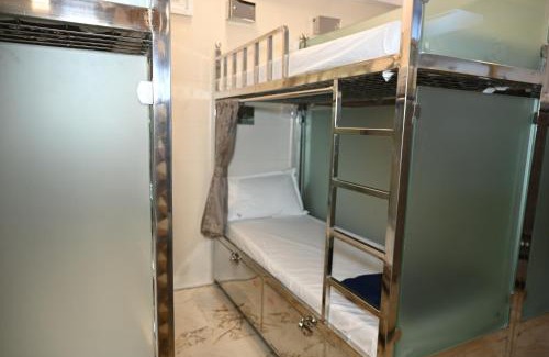 Andheri West Hotel | Sagar Dormitory Andheri - Nearest to Andheri Railway Station West