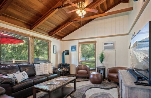 Sagle House | Sagle Property · Schweitzer/Hot Tub/Game room/Pets/No Guest Fee!