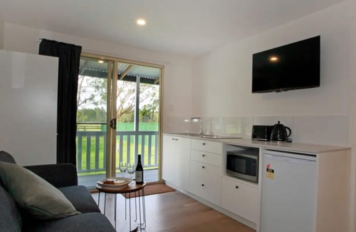 Anna Bay House | Sahara Trails 'Complex' - Sleeping groups, WiFi, Air Conditioning, Horse Riding and much more !