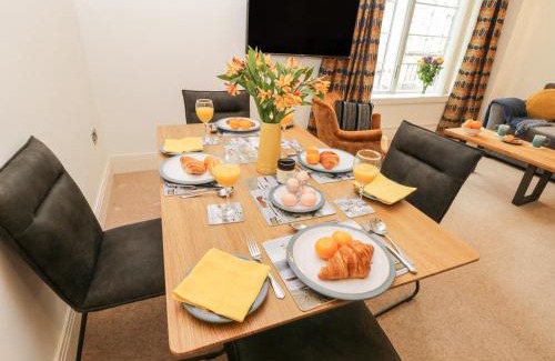 West Cliff Apartment | Sail Away, 17 Union Mill