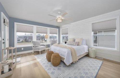 South Haven House | Sail Away South Beach- pool-bike trails-close to beach