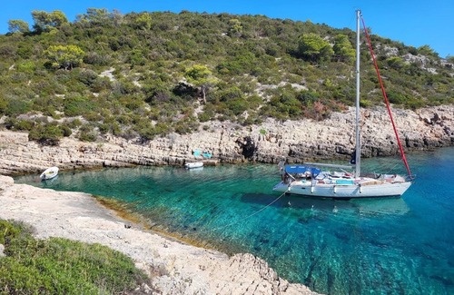 Split Boat Rental | Sailing boat/3 cabin + A/C, - skipper included in price