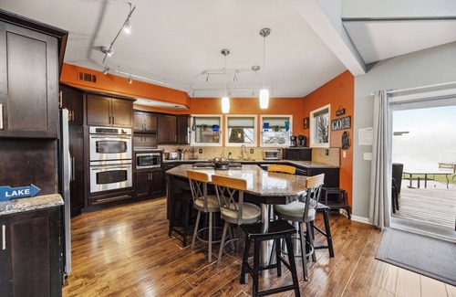 Oxbow House | SALE FROM 400! THIS IS THE ONE! Spacious!Exclusive!Private!Pet Friendly! Kayaks!