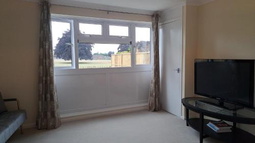 Calne Apartment | SALE 3 bed House CALNE SLEEPS 6 pet-friendly