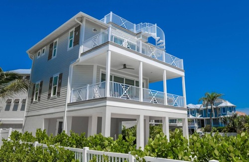 Bradenton Beach House | Salt Life by AMI Locals