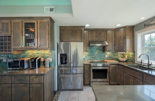 Pacific City House | Salt Lyfe 2 BR Sleeps 6+2 CH 2 Min Walk To Beach