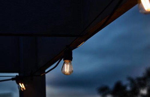 Bicheno House | Salt Shack | coastal charm, steps from the surf