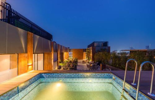 Noida Hotel | Saltstayz Autograph - Advant & Sector 144