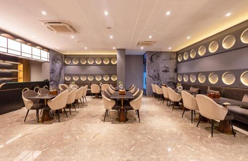 Noida Hotel | Saltstayz Autograph - Advant & Sector 144