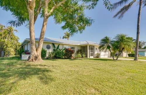 Caloosahatchee House | Saltwater Pool and Dog Friendly The Cape Escape