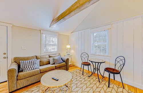 West Yarmouth House | Salty Kisses Main