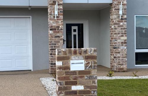 Estella House | Samson Sleeps 10