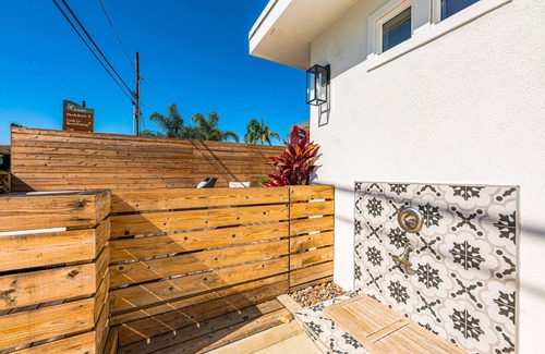 San Clemente House | San Clemente Beach House is only a 5min Walk To The Pier, Beach, And Restaurants