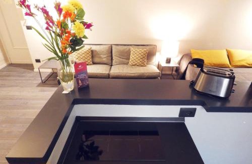 Roman Quarter Apartment | San Domenico Raffaello Residence