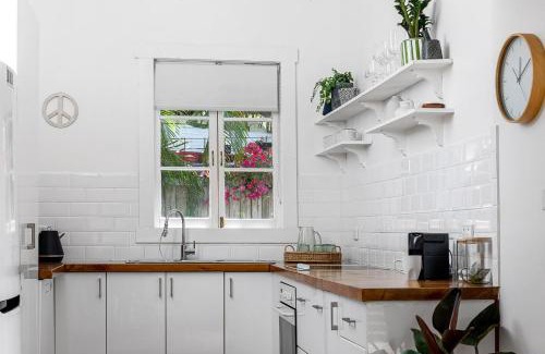 Byron Bay House | San Juan Surfers Cottage - prime Byron location