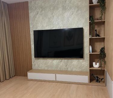 Ishem Apartment | San Pietro Garden Oasis