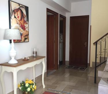 San Mauro Castelverde House | San Pietro