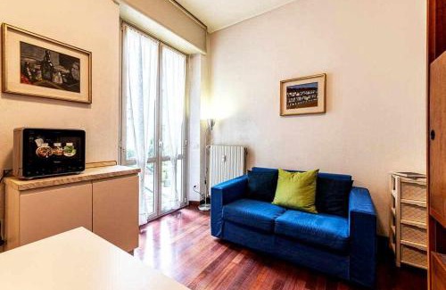 Fiera House | SAN SIRO a 7 minuti Stanza Top con zone Comuni