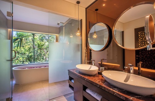 Sukawati Hotel | Sanctoo Suites and Villas