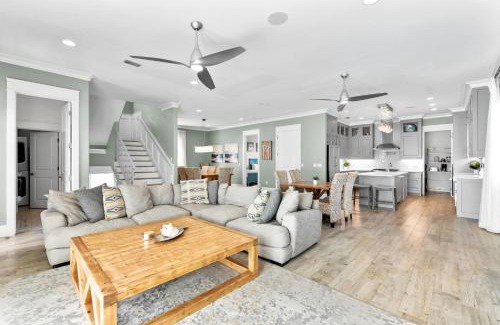 Frangista Beach House | Sand Castle Casa