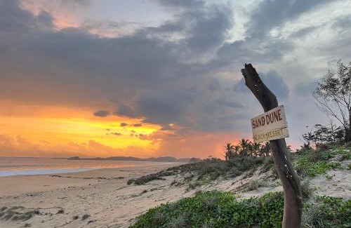 Pottuvil Division 2 House | Sand Dune Beach Hotel & Surf Camp