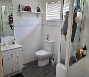 New Auckland House | Sandi's House For two