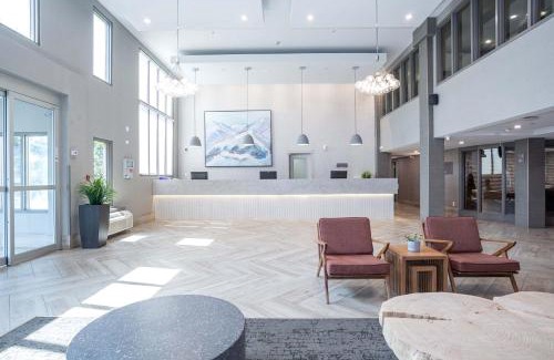 Calgary Hotel | Sandman Signature Calgary Airport Hotel