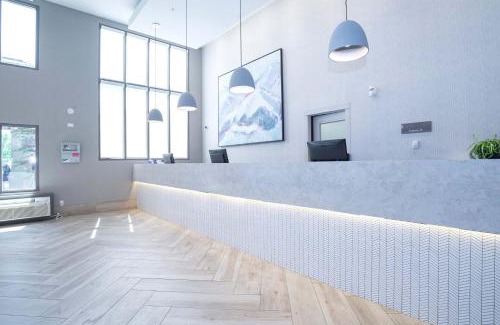Calgary Hotel | Sandman Signature Calgary Airport Hotel