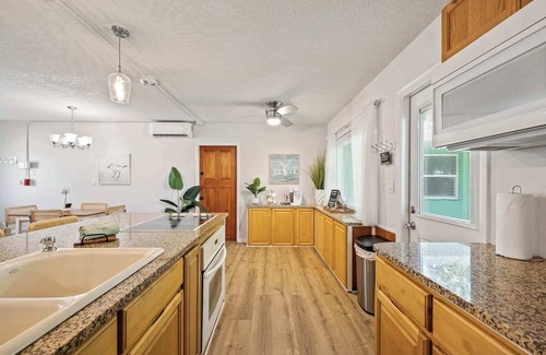 Satellite Beach Apartment | Sandpiper 𓇼 5BR/4BA Across From Beach! Sleeps 16