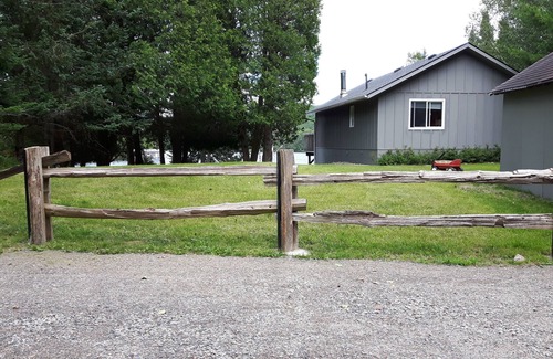 Lake of Bays Cottage | SANDY BEACH-LAKE OF BAYS, MUSKOKA NR HUNTSVILLE