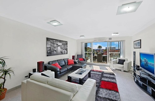 The Entrance Apartment | Sandy Cove Apartment The Entrance 17
